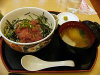 ジョナサンのまぐろのたたき丼膳